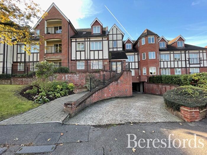 1 Bedroom Apartment For Sale In Butts Green Road, Hornchurch, RM11