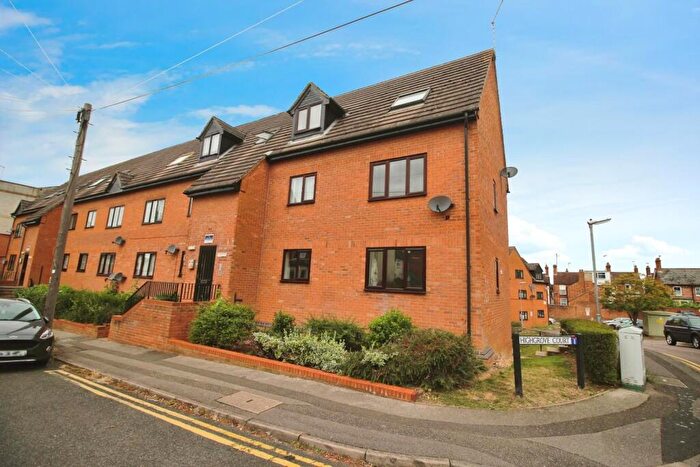 1 Bedroom Flat To Rent In Gatcombe House, Portland Road, Rushden, NN10