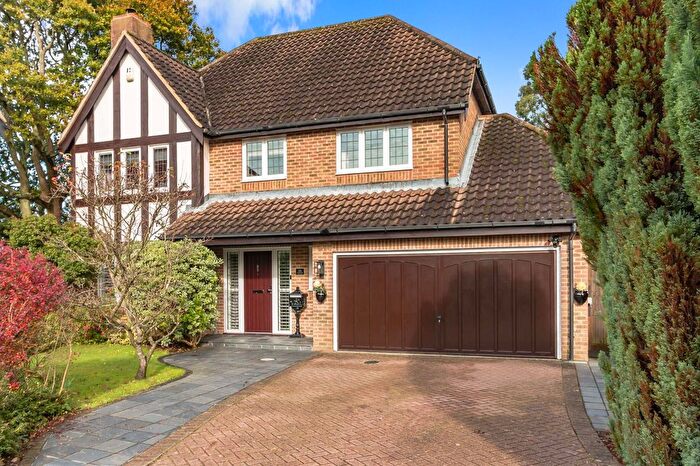 4 Bedroom Detached House For Sale In The Orchard, Nutley, TN22