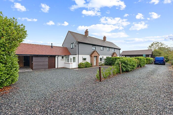 6 Bedroom Detached House For Sale In Watery Lane, Chichester, PO19