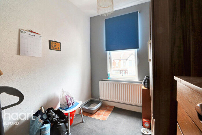 3 Bedroom Terraced House For Sale In Coventry Road, Ilford, IG1
