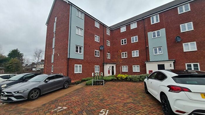 2 Bedroom Flat For Sale In Steel Avenue, West Bromwich, West Midlands, B70