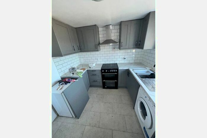 1 Bedroom Flat To Rent In Mayday Road, Thornton Heath, CR7