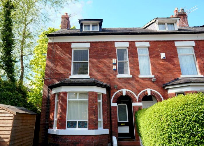 1 Bedroom Apartment To Rent In Warwick Avenue, West Didsbury, M20