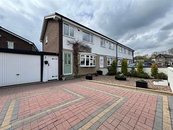 3 Bedroom End Of Terrace House For Sale In Crossley Lane, Dalton, Huddersfield, HD5