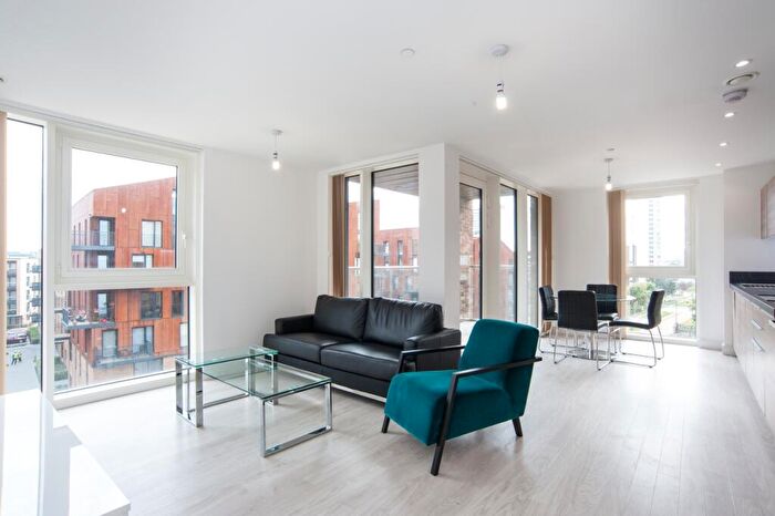 2 Bedroom Flat To Rent In Oslo Tower, Greenland Place, Naomi Street, Surrey Quays, London, SE8