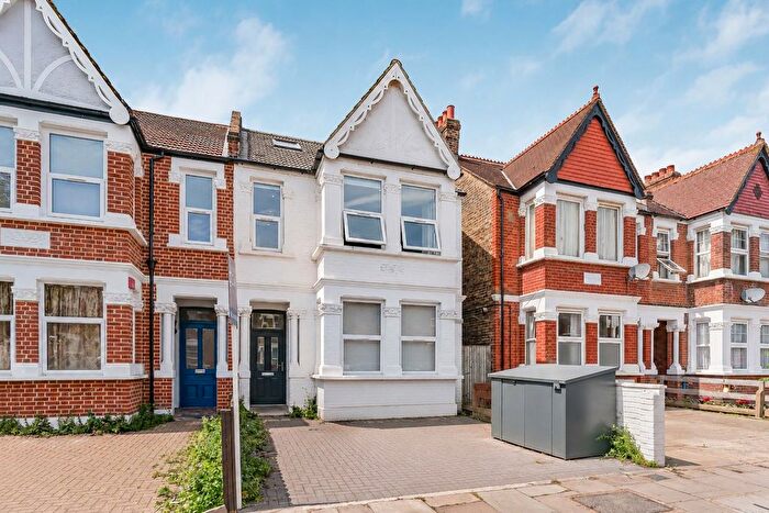 1 Bedroom Flat For Sale In Melbourne Avenue, West Ealing, Ealing, W13