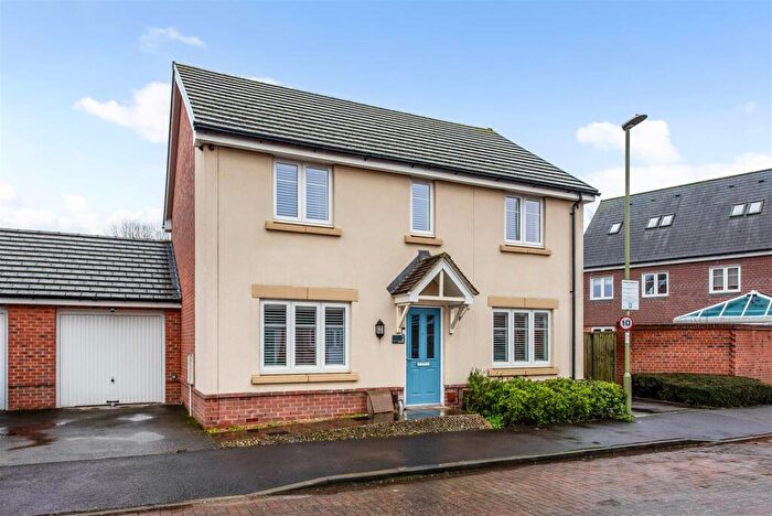 4 Bedroom Detached House For Sale In Hirst Road, Drayton, PO6