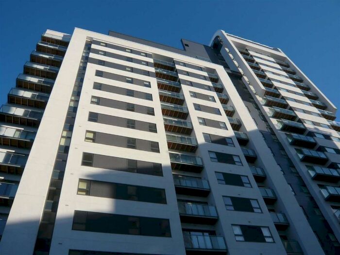 2 Bedroom Flat To Rent In Britton House, Lord Street, Green Quarter, M4