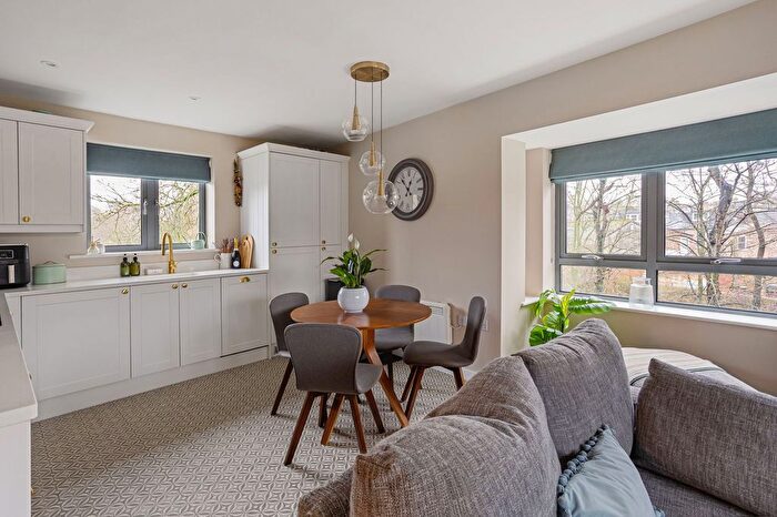 2 Bedroom Flat For Sale In Heworth Croft, York, YO31