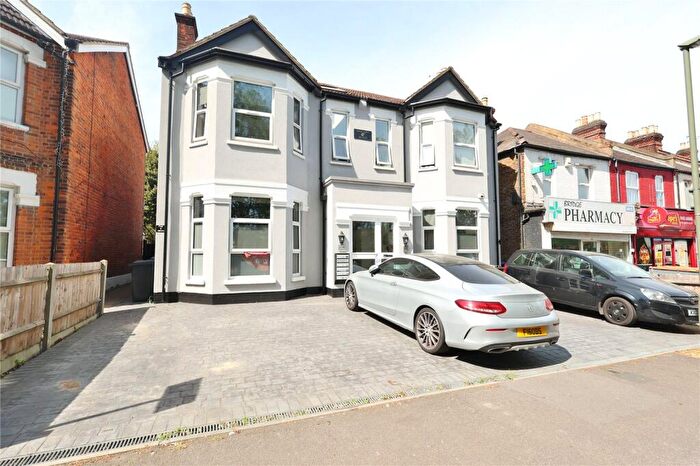 1 Bedroom Apartment To Rent In Maybury Road, Woking, Surrey, GU21