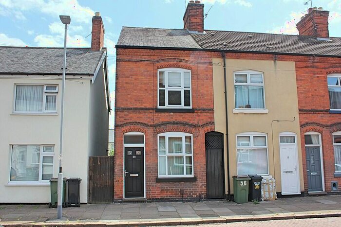 2 Bedroom End Of Terrace House To Rent In Glengate, Wigston, LE18