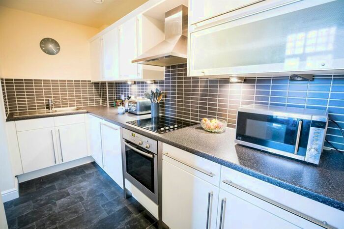 2 Bedroom Flat For Sale In Kingswood Park, Kingswood, Frodsham, WA6