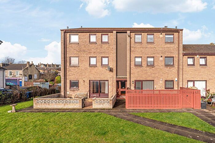 2 Bedroom Flat For Sale In Gladney Square, Kirkcaldy, KY1