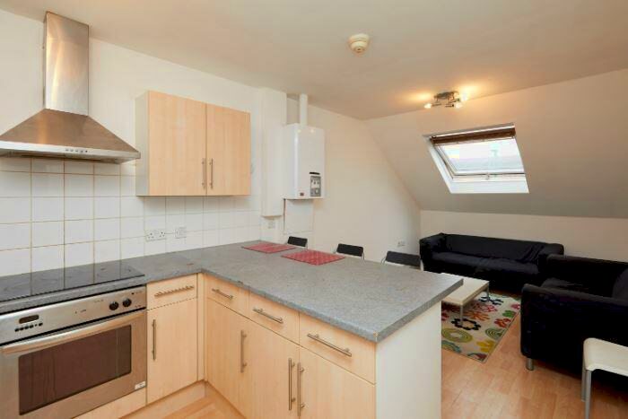 3 Bedroom Flat To Rent In Radford Road, Nottingham, NG7