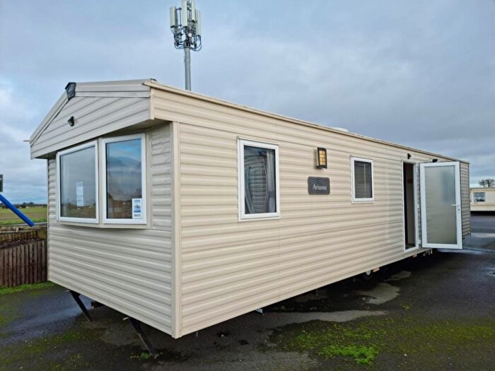 3 Bedroom Mobile/park Home For Sale In Abi Horizon, Prestatyn, LL19