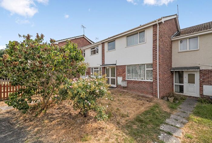 3 Bedroom Terraced House For Sale In Bredon, Yate, Bristol, Gloucestershire, BS37
