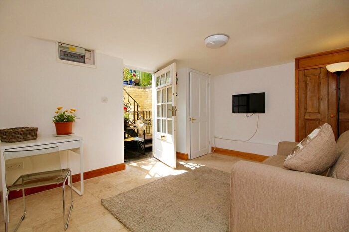 1 Bedroom Apartment To Rent In Winchester Road, Oxford, OX2