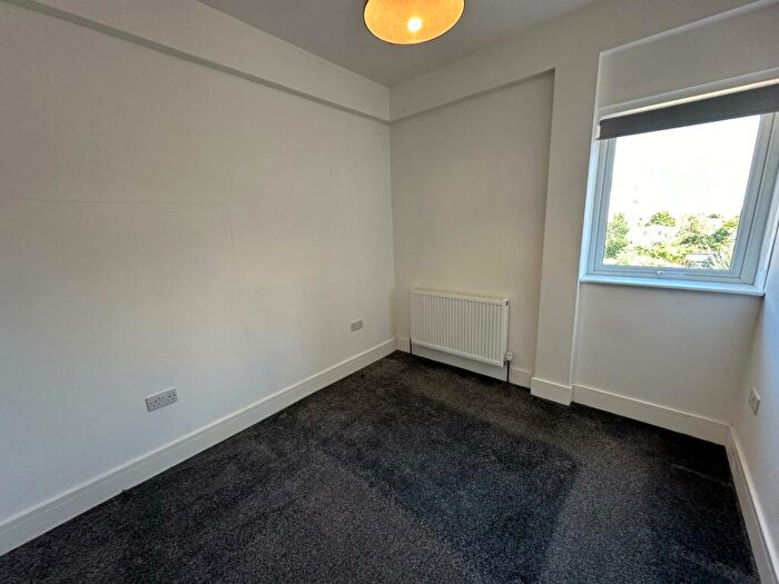 3 Bedroom Duplex To Rent In East Terrace, Walton-on-the-Naze, CO14