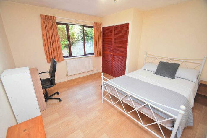 6 Bedroom Detached House To Rent In Dracaena Avenue, Falmouth TR11