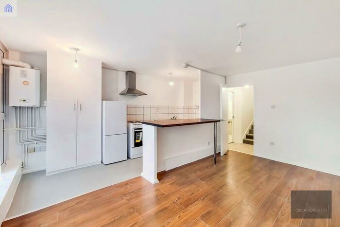 1 Bedroom Apartment To Rent In London Prospect, Central Hill, SE19
