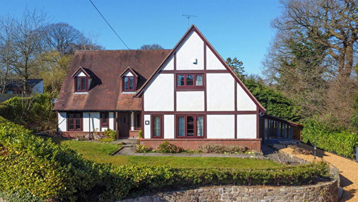 5 Bedroom Detached House For Sale In Pineridge Close, Spital, CH62