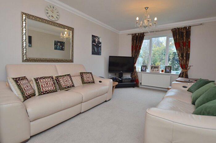 4 Bedroom Detached House For Sale In Niven Courtyard, Cheltenham, GL51