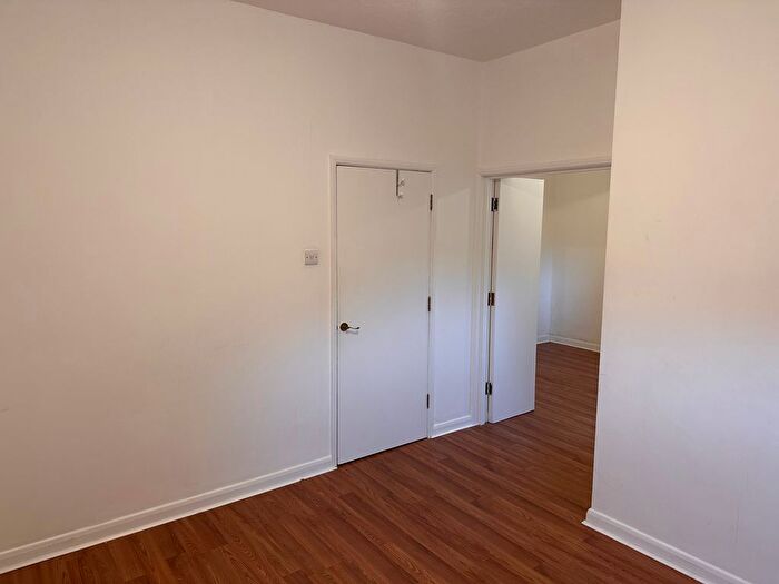 1 Bedroom Flat To Rent In Dagnall Park, South Norwood/Selhurst, SE25