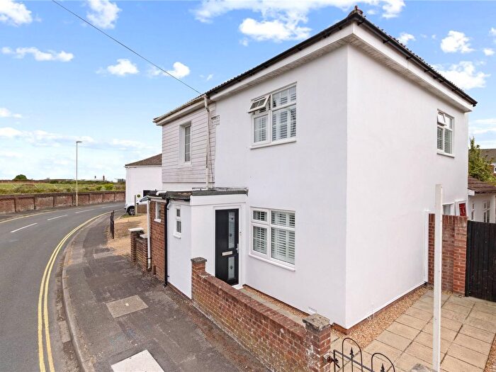 3 Bedroom Semi-detached House For Sale In Clayhall Road, Alverstoke, PO12