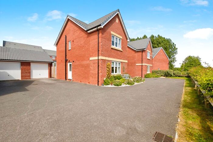 3 Bedroom Detached House For Sale In Calm Water Close, Dawlish, Devon, EX7