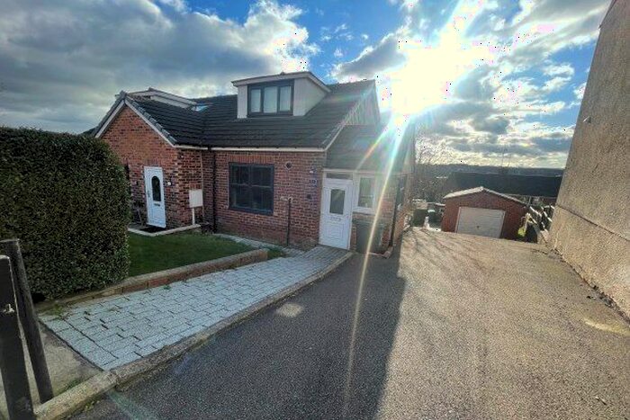 3 Bedroom Bungalow To Rent In Newbridge Lane, Chesterfield, S41