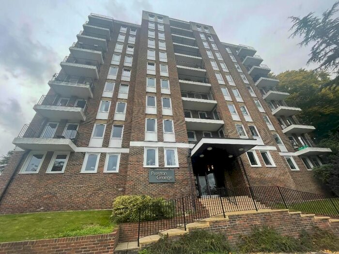 2 Bedroom Flat To Rent In Preston Grange, Brighton, BN1