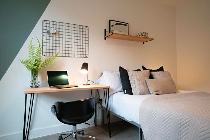 Studio To Rent In Well Meadow Drive, Sheffield, S3