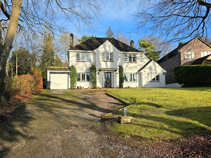5 Bedroom Detached House For Sale In Harestone Hill, Caterham, CR3