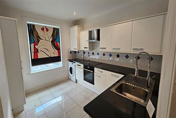 1 Bedroom Maisonette To Rent In Engadine Street, London, SW18