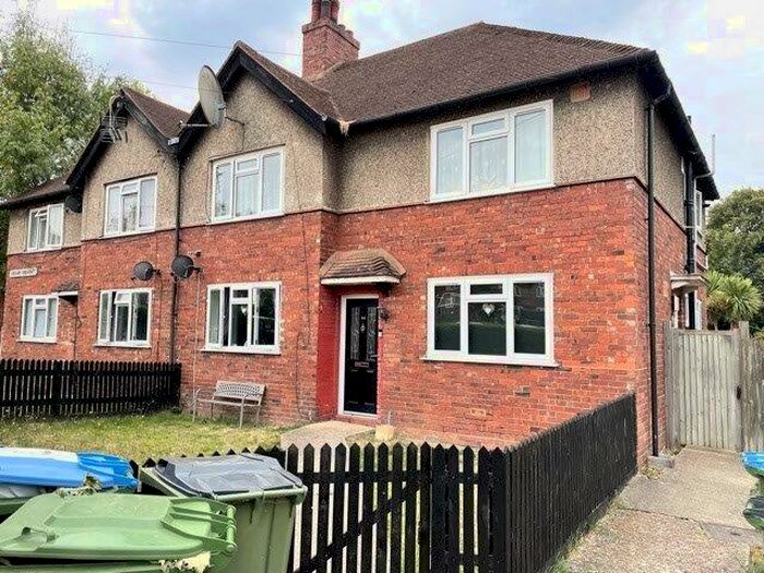 2 Bedroom Maisonette To Rent In Gregory Crescent, London, SE9