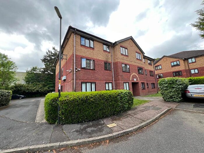 2 Bedroom Flat To Rent In Northgate, RH10