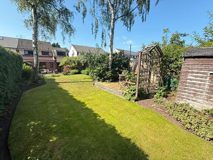 4 Bedroom Semi-Detached House For Sale In Molyneux Road, Maghull, L31