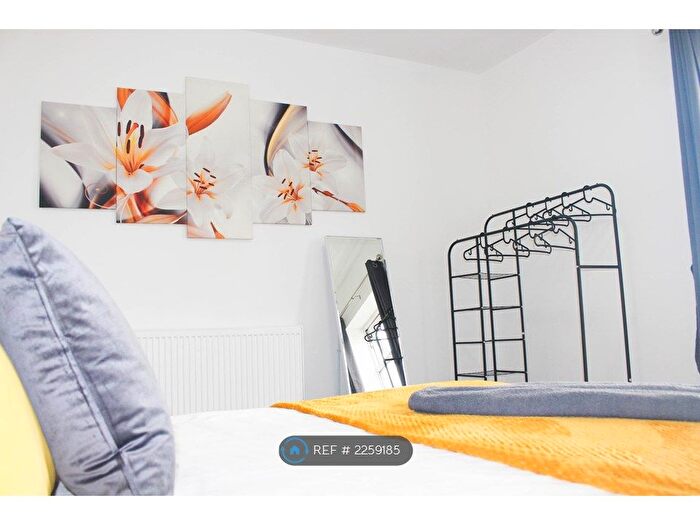 3 Bedroom Terraced House To Rent In Jobling Street, Manchester, M11