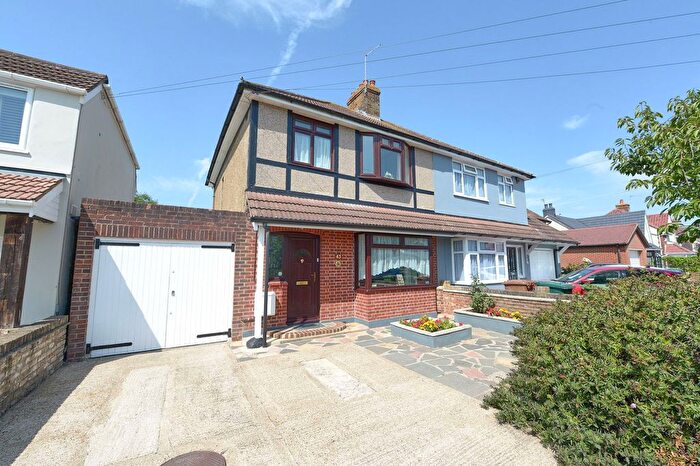 3 Bedroom Semi-detached House For Sale In Portland Road, Ashford, TW15