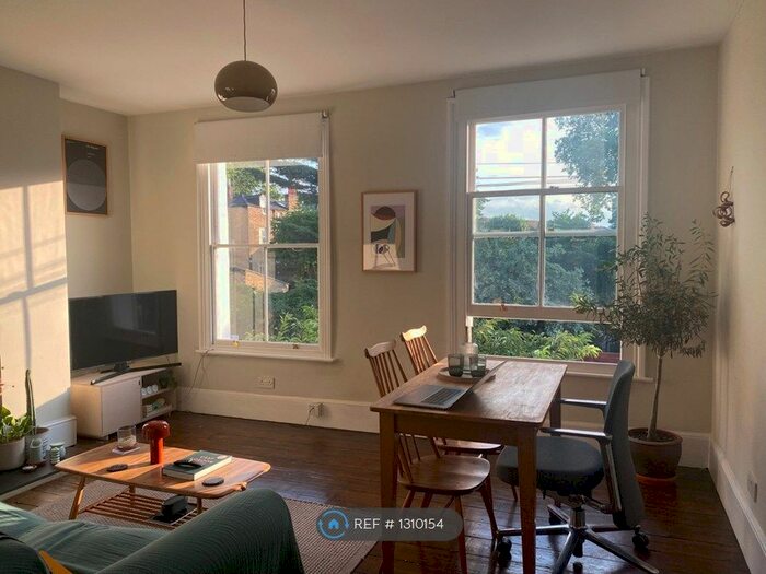 1 Bedroom Flat To Rent In Killowen Road, London, E9