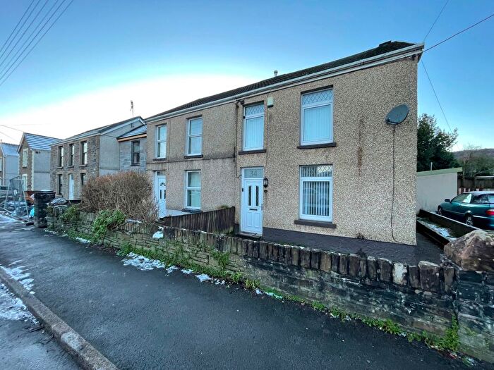 3 Bedroom Semi-Detached House For Sale In St. Johns Road, Clydach, Swansea, SA6