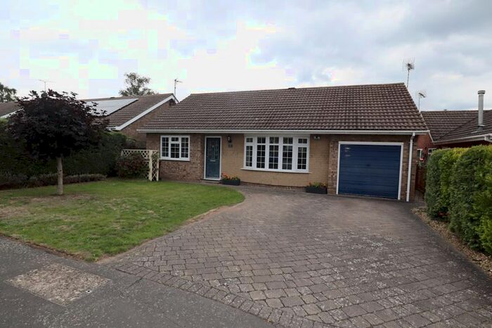 3 Bedroom Bungalow To Rent In Malham Close, Lincoln, LN6
