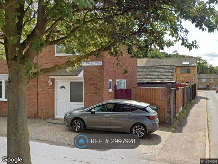 4 Bedroom End Terrace House To Rent In Stanley Road, Stevenage, SG2
