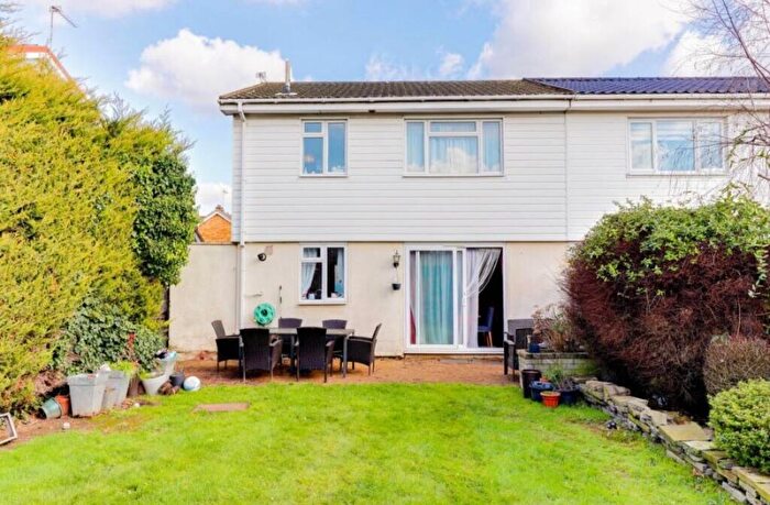 3 Bedroom Semi-Detached House For Sale In Coveham Crescent, Cobham, KT11