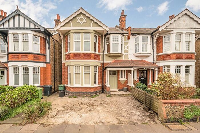 2 Bedroom Flat To Rent In Boileau Road, Ealing, W5