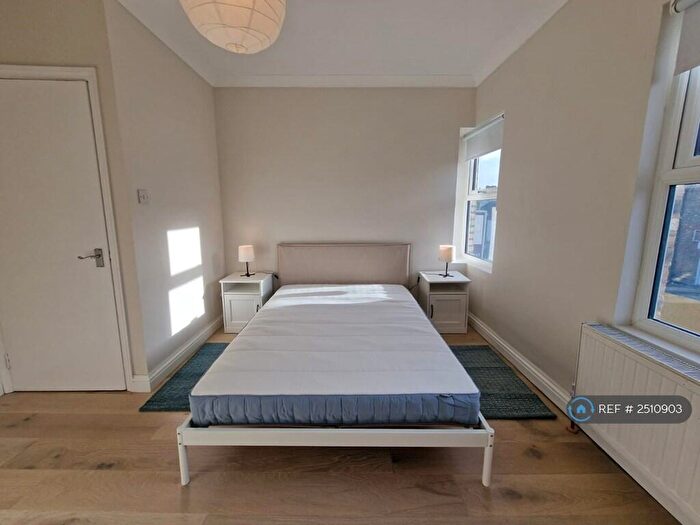 1 Bedroom Flat To Rent In High Street, London, E17