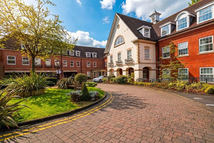 2 Bedroom Flat For Sale In Royal House, Solihull, B91