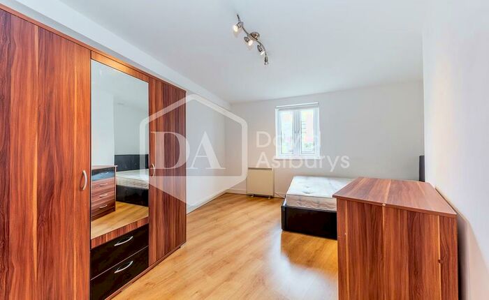4 Bedroom Apartment To Rent In Criterion Mews, Archway Holloway, London, N19