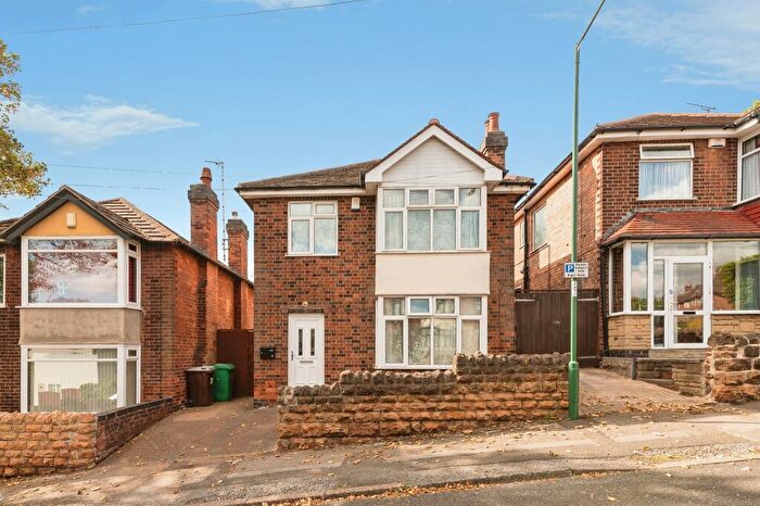 3 Bedroom Detached House For Sale In Alma Road, Nottingham, NG3